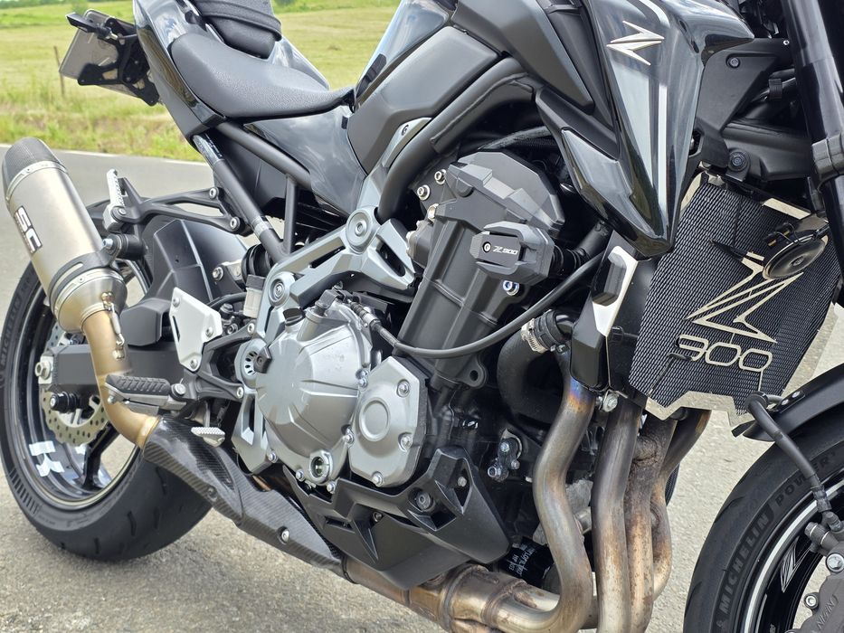 Kawasaki Z900 2017 impecabila, înmatriculată, servisata la zi și accesorizata
