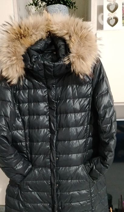 Geacă impermeabila, lungă, neagră, mar S - M, cu blăniță naturală