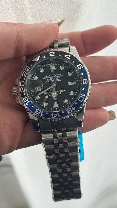 Rolex argintiu cu margini albastre