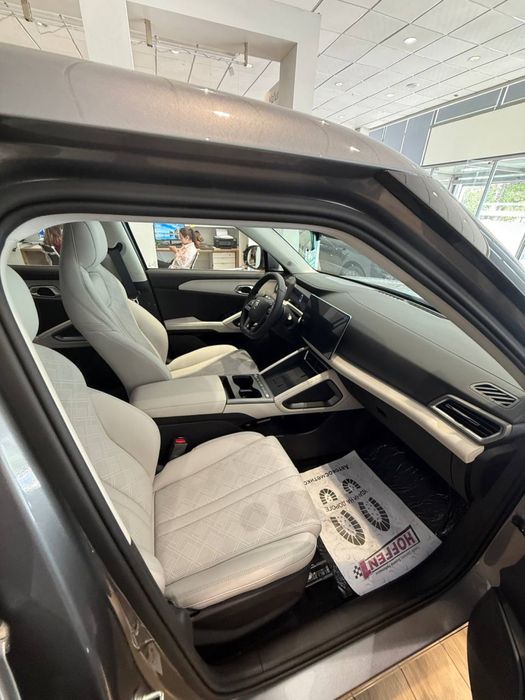 BYD Yuan Up 2025 — 4
