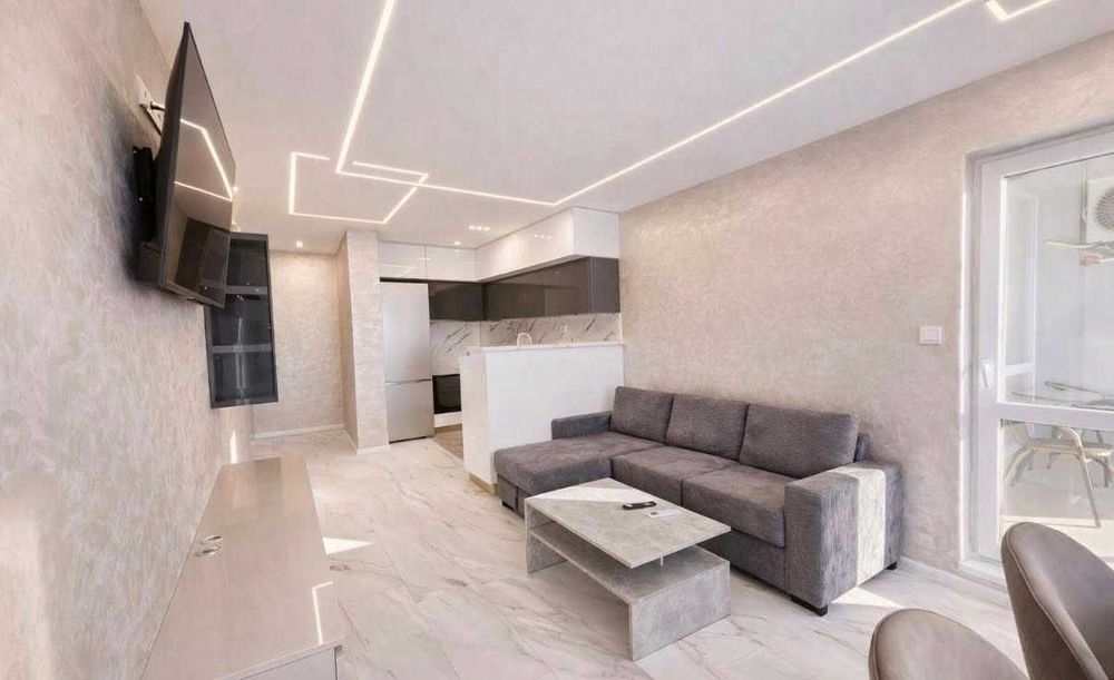 Дава се под наем Тристаен апартамент в София, Зона Б-18 - 90 кв.м за 663 € - Снимка #3