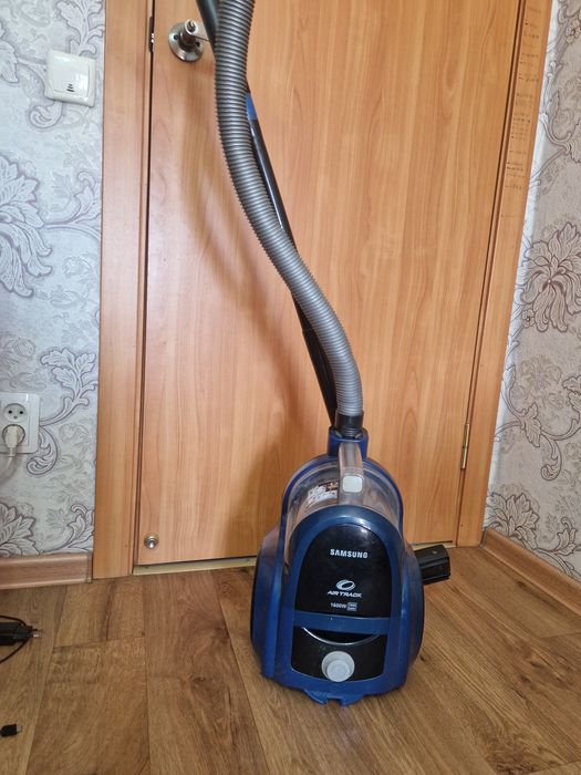 Продам пылесос Samsung SC4520