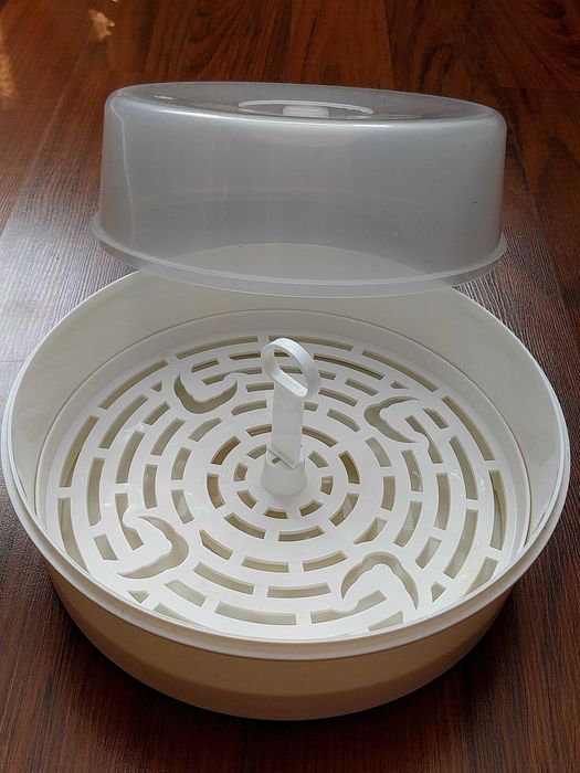 Шишета Medela и стерелизатор за микровълнова