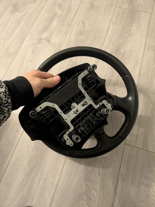 Volan Peugeot cu Airbag Stare foarte buna!