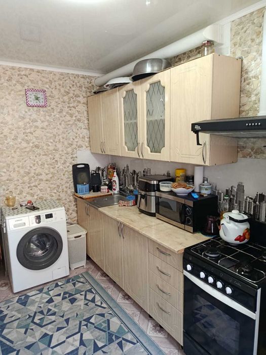Продам 2 комнатную квартиру!