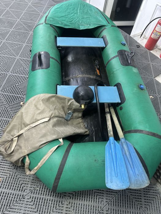 Продам лодку 2-х местную