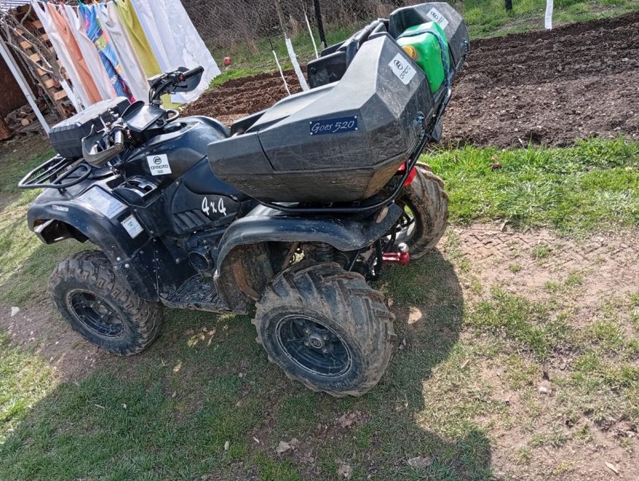 Vand sau schimb cu linhai 300 4x4 cu diferenta