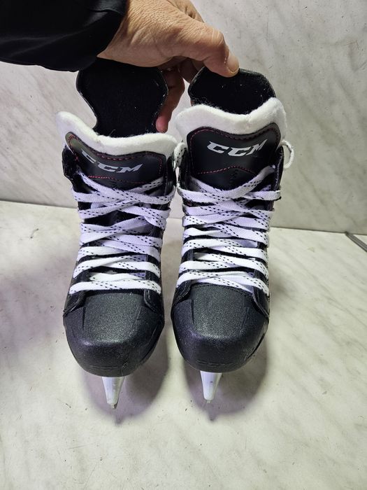 Patine 2076 hochei hochey CCM JETSPEED  marime 31 (20,8 cm)