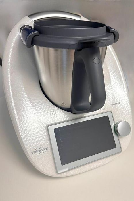 Vând Thermomix TM6 Snow White (Ediție Limitată) – NOU, Sigilat în Cutie!