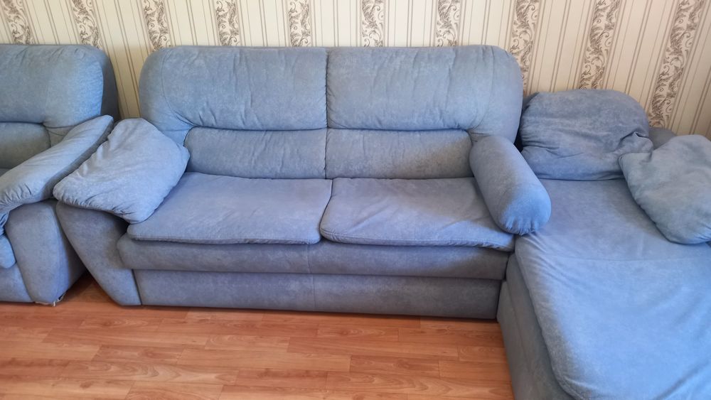 Диван сатилады срочна!!