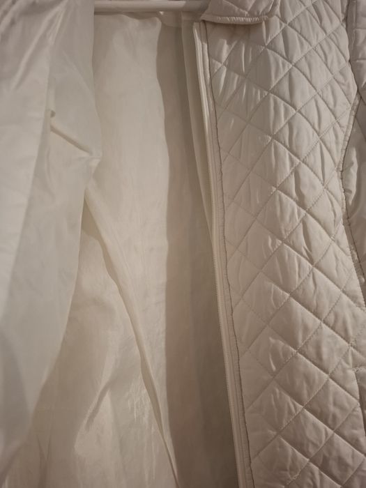 Jacheta matlasata alba Bonmarché