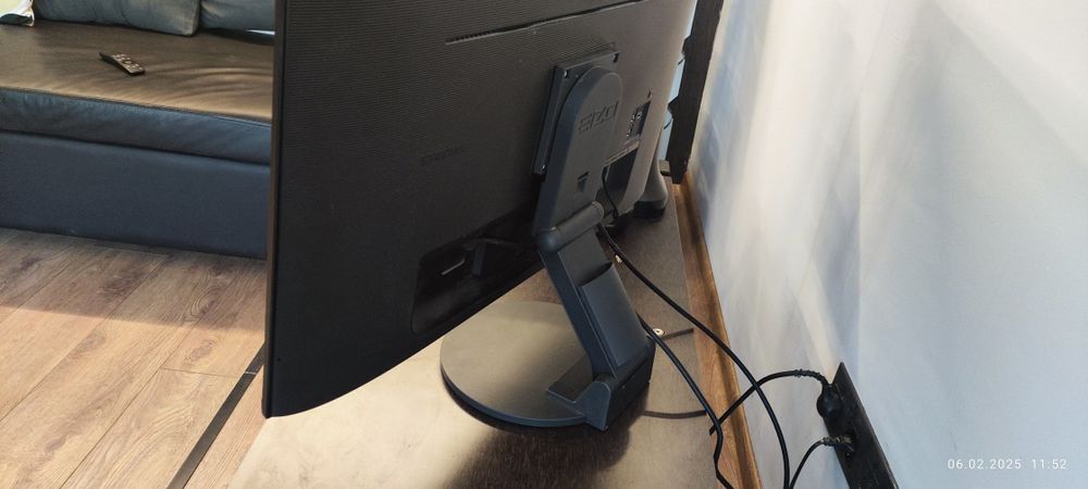 Смарт монитор Samsung S32AM700UU