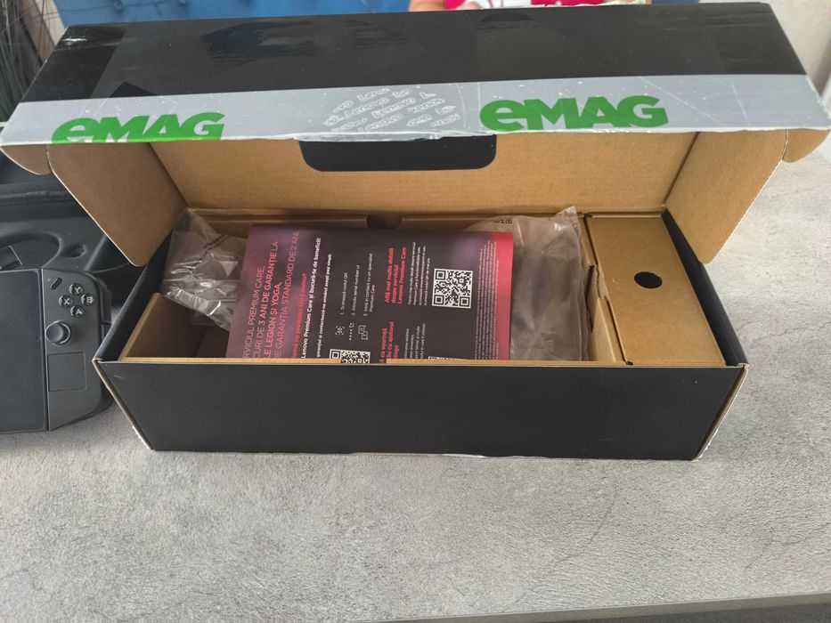 Lenovo Legion GO, 16GB LPDDR5, SSD 1TB - Stare foarte buna