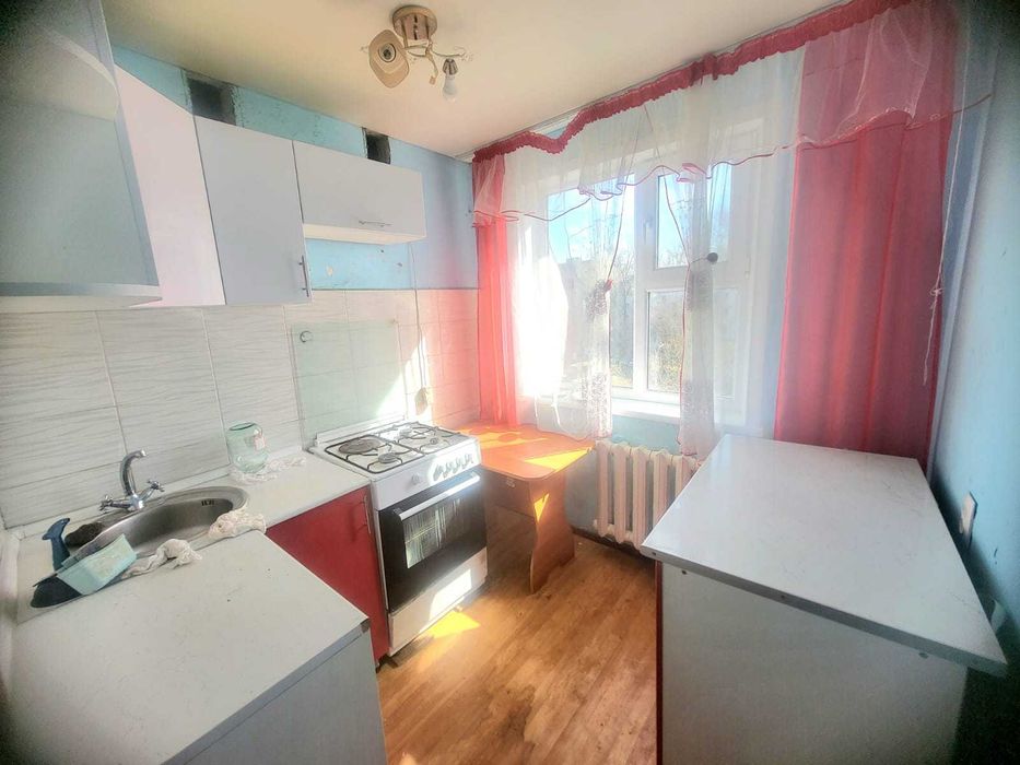 а Продам 4 комнатную 6 микрорайон