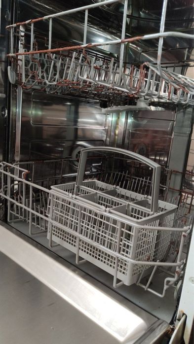 Посудомойка срочно