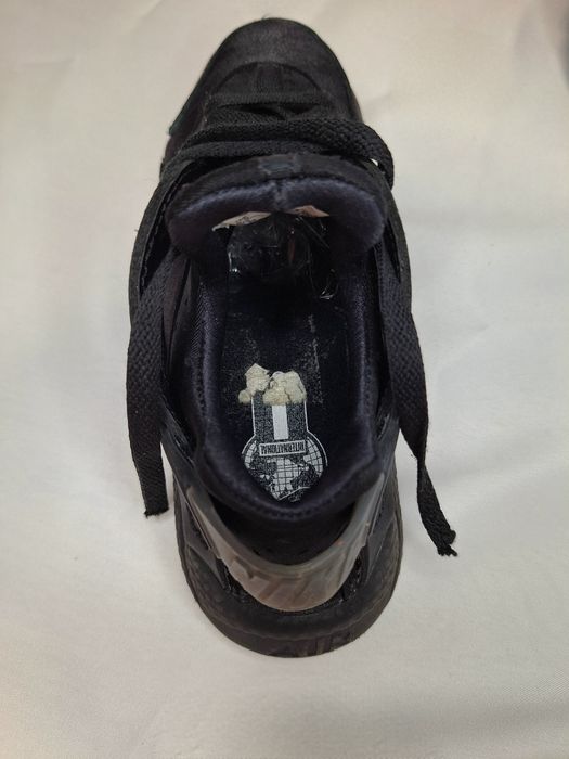 Nike Air Huarache DH4439-001 |

36 | Negru | Originali | Adidaş