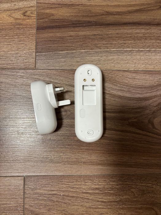 Vând sonerie inteligentă cu cameră video Alro