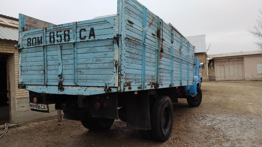 Газ 53 В. 5метрлик.Холати ало ишлаб юрган мошина.