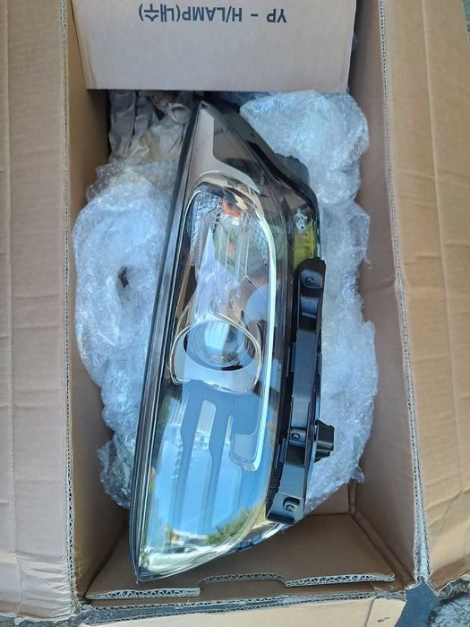 Ляв Фар KIA STONIC Оригинален Нов