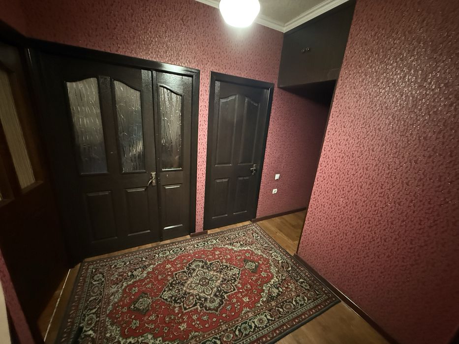 Срочно продаётся своя 3-х ком.квартира,3 этаж, 4 эт.дома! Кирпич.