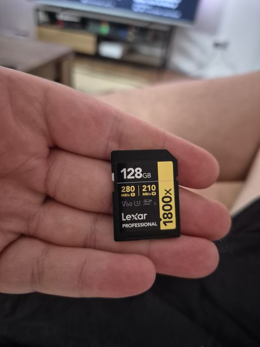 Sony A6100 cu 8100 shutter count