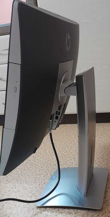 Продам фирменный моноблок HP ProOne 600 G2