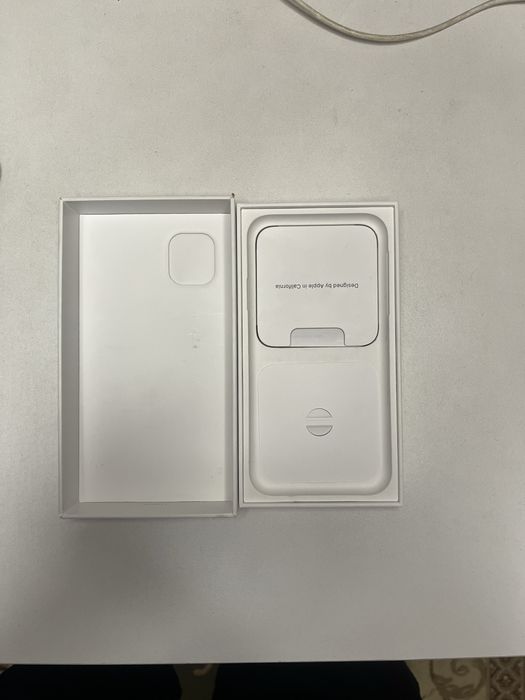 iPhone 11 128gb 70% akb