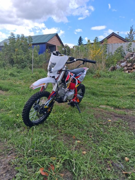 Продам питбайк. Коробка полуавтомат.