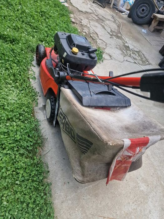 Masina de tuns iarba pe benzina SABO Motor KAWASAKI 5CP Tractiune+COS