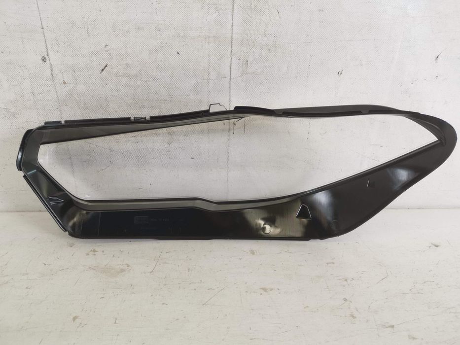 Десен фар стъкло BMW X5 G05 В добро състояние Right headlight glass BM