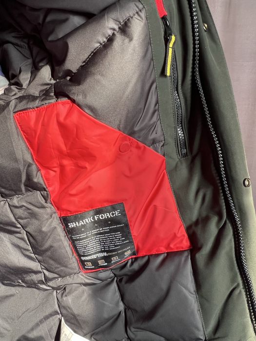 Продам зимнию куртку