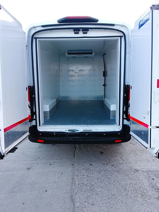 Dubă izoterma Ford Tranzit 2020
