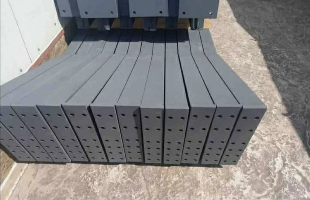 Vând hala structura metalica 10x20x4 toata structura metalica 4000 €