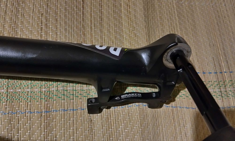 Вилка RockShox Yari RC [27.5] 170mm