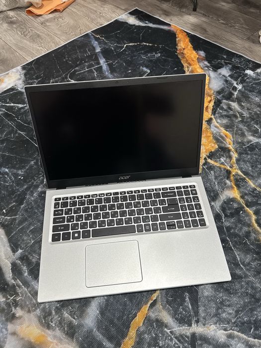 Продам ноутбук Acer в отличном состоянии