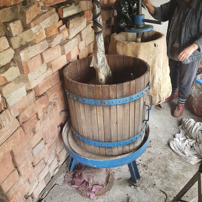 Vand teasc struguri