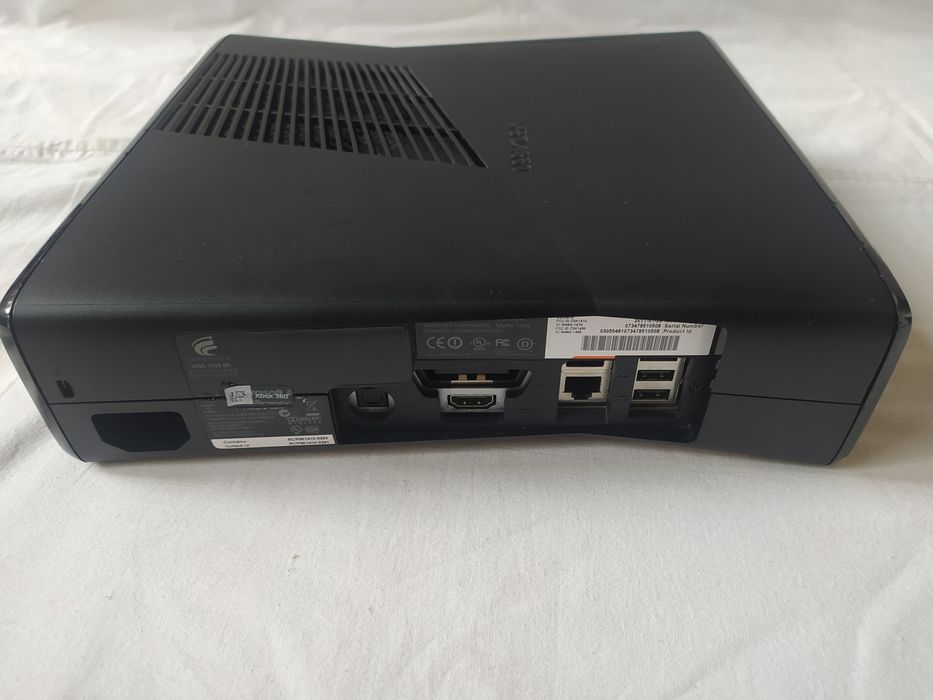 PlayStation 2 fat hardligi srochni sotiladi