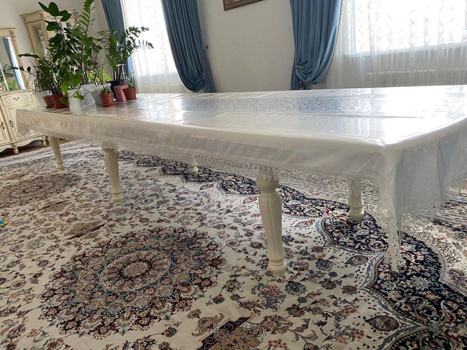 Срочно продам стол