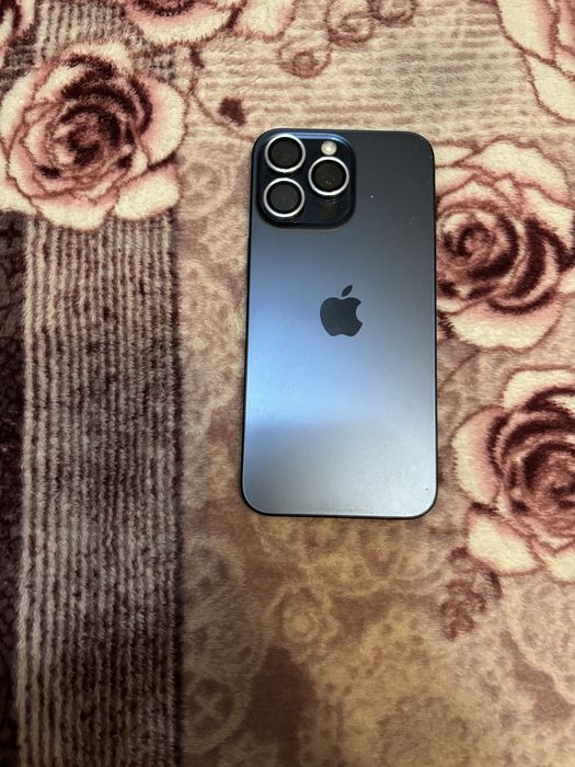 Продам айфон 15 про макс