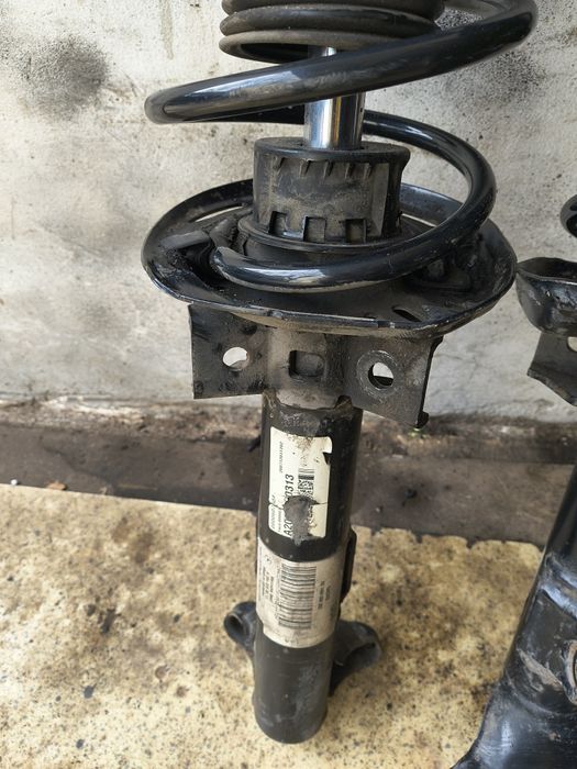 Предни амортисьори w204