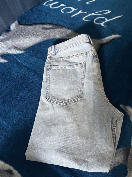 Blugi bershka loose fit