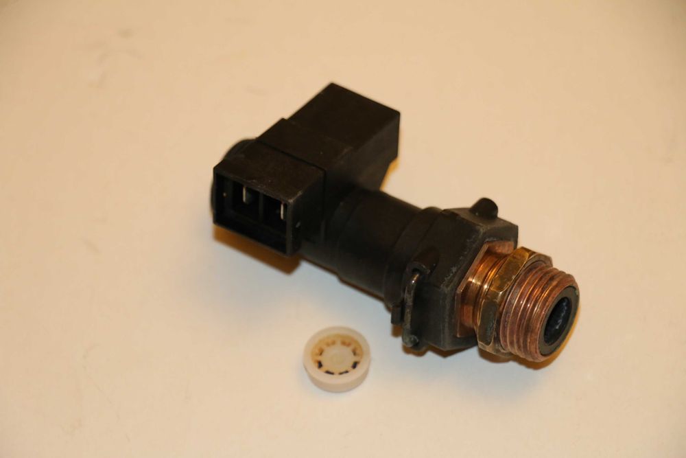 Fluxostat Centrala Ferroli termica Divatech F24 Divacondens F24 F28