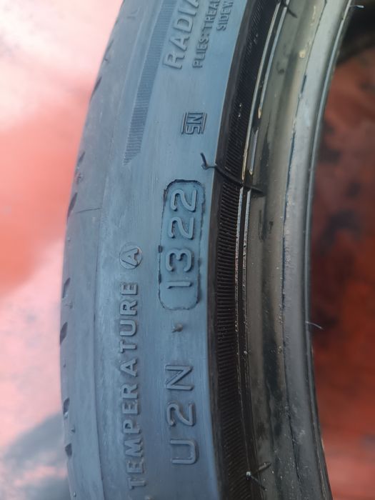 245/35/20 Bridgestone Дот 1322