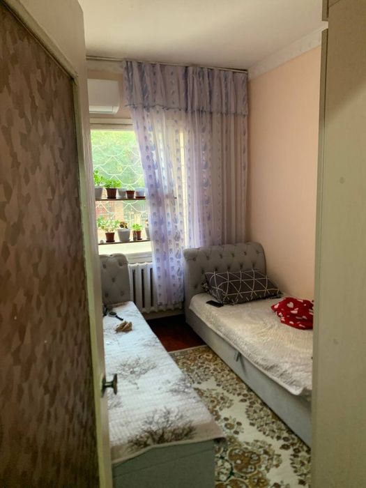 Продаётся  2/1/4 м-в Куйлюк 4, ор=р м.Матонат