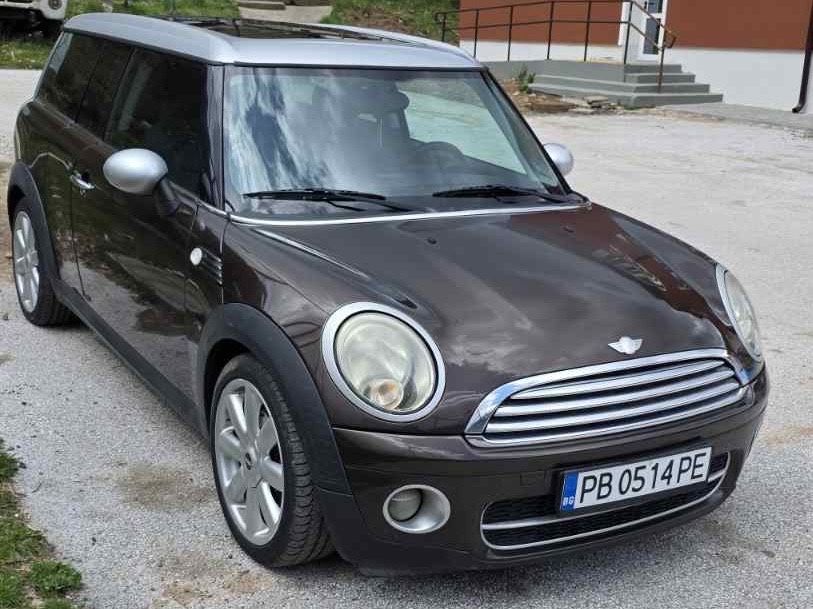 MINI Cooper clubman