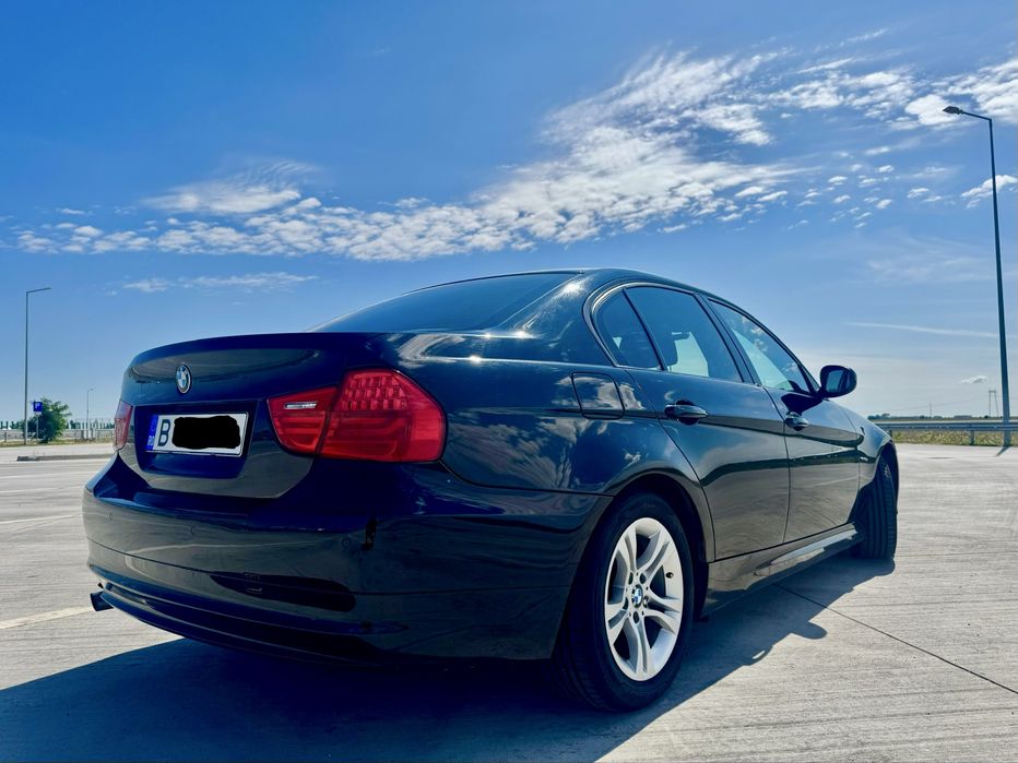BMW E90 Seria 3 2011