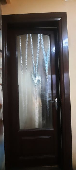 Меж комнатная двери