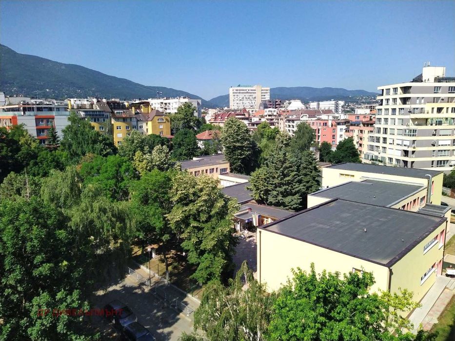 Дава се под наем Двустаен апартамент в София, Бъкстон - 48 кв.м за 472.77 € - Снимка #16