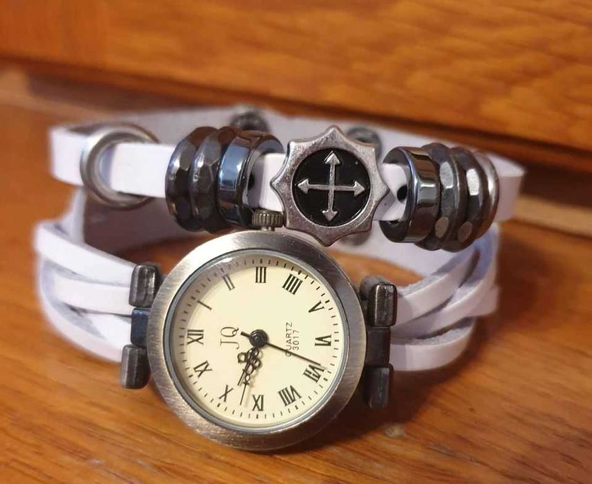 Ceasuri noi diferite modele