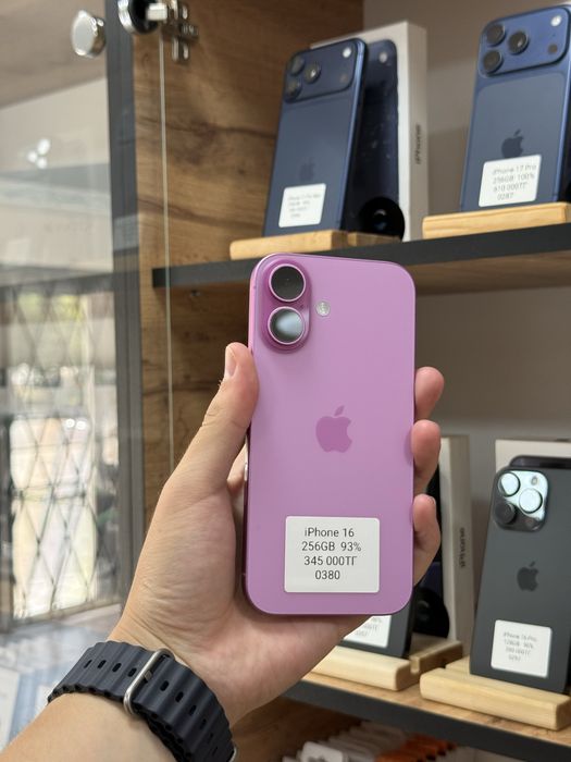 iPhone 16  256GB